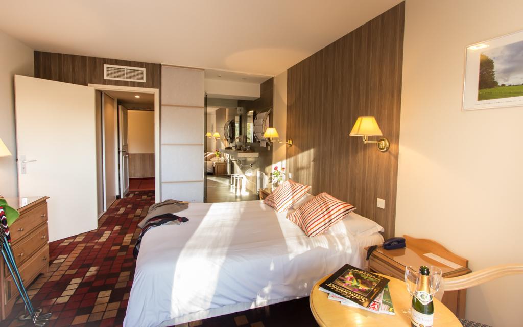 Les Trois Soleils Hotel Saint-Céré Eksteriør billede